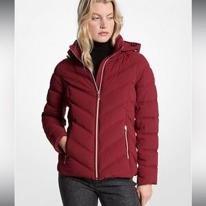 Michael Kors Wine Puffer Jacket fits like S​